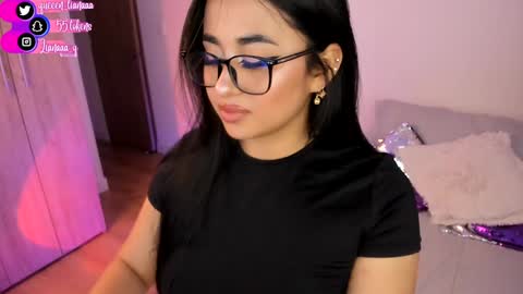 Snapshot of queen_liana chatting on 10, 1, 2025 Liana  online show from 10, 1, 2025