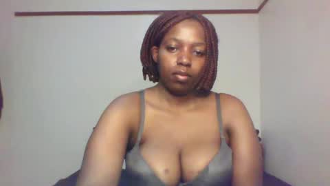 Snapshot of queen_melanine chatting on 27, 1, 2025 QUEEN online show from 27, 1, 2025