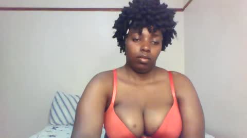 Snapshot of queen_melanine chatting on 23, 2, 2025 QUEEN online show from 23, 2, 2025