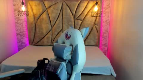   online show from 29, 1, 2025