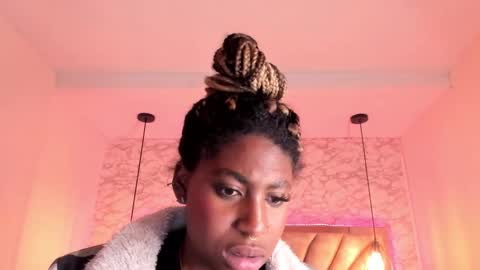   online show from 30, 1, 2025