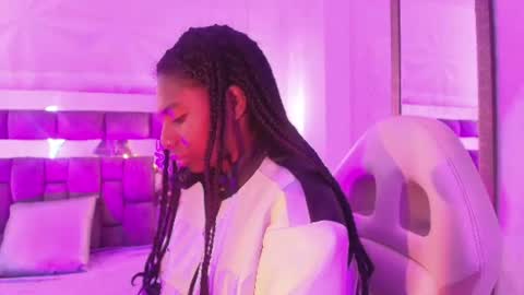 Snapshot of queen_perla_ chatting on 13, 6, 2026 online show from 13, 6, 2026