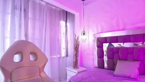 Snapshot of queen_perla_ chatting on 6, 7, 2026 online show from 6, 7, 2026