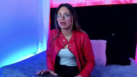 Snapshot of queen_stasy chatting on 17, 9, 2025 Valentina online show from 17, 9, 2025