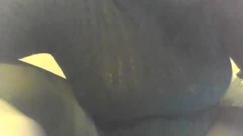 Snapshot of queenbea1369 chatting on 6, 2, 2025 queenbea1369 online show from 6, 2, 2025