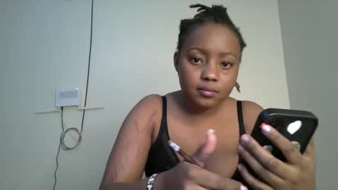 queen online show from 22, 10, 2025