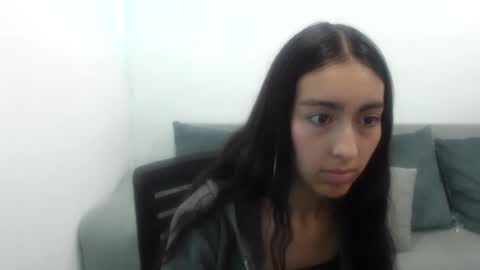 queenbyte_18 online show from 28, 10, 2025