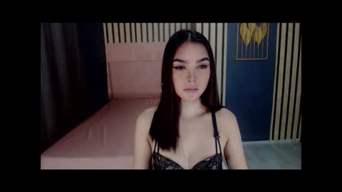 queenemeraldts online show from 16, 1, 2025