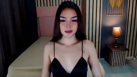 queenemeraldts online show from 12, 2, 2025