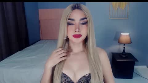 queenemeraldts online show from 22, 9, 2025