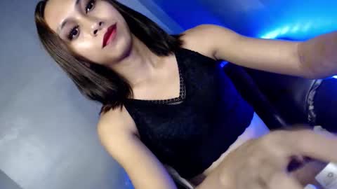 just call me QUEEN and ill be there online show from 25, 9, 2025