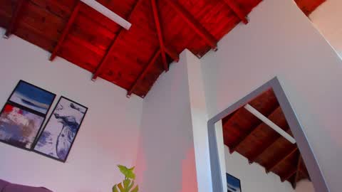 Queen online show from 30, 1, 2025