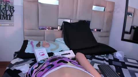 QUEENJEENN online show from 7, 3, 2025