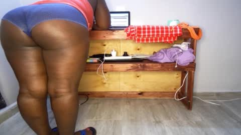 Nina online show from 2, 10, 2025