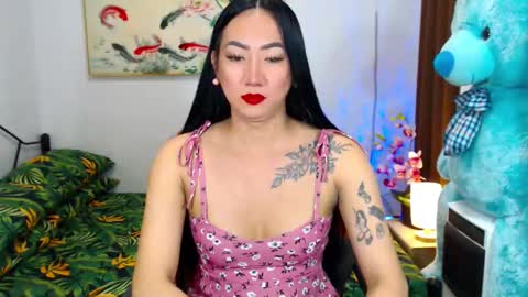 QUEEN online show from 22, 1, 2025