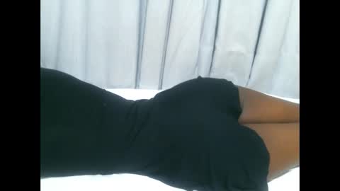 queenninaa online show from 19, 2, 2026