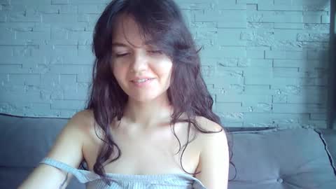 QueenOfModels online show from 21, 11, 2025