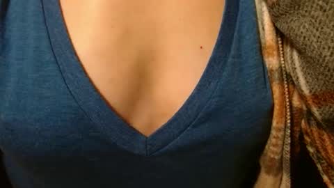 queenoftenderness online show from 31, 3, 2026