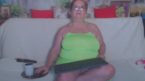 Snapshot of queenpammy chatting on 21, 2, 2025 QueenPammy online show from 21, 2, 2025