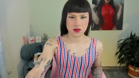 RAMONA ULLOA  online show from 15, 1, 2025