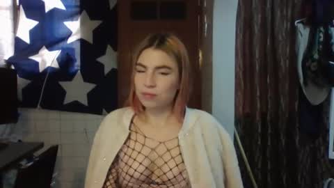Snapshot of queenravenb chatting on 8, 7, 2026 Queen Raven online show from 8, 7, 2026