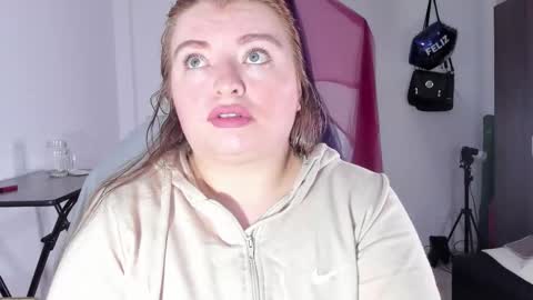 Snapshot of queensami7 chatting on 11, 11, 2025 Samantha online show from 11, 11, 2025