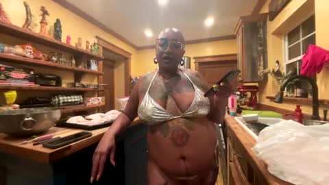 Queen Hilarity online show from 3, 8, 2026