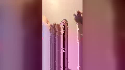 queenstonermami online show from 17, 4, 2026