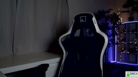 Queensy online show from 11, 1, 2026