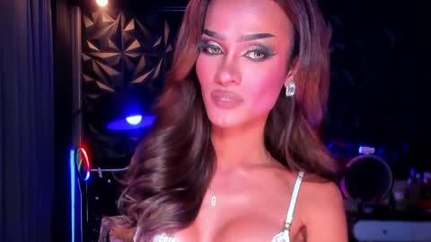 ValentinaMoone online show from 27, 5, 2026