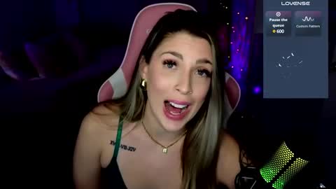 Snapshot of queenx_lexy chatting on 15, 12, 2024 queenx_lexy online show from 15, 12, 2024