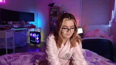 Snapshot of quervoqueen1 chatting on 9, 1, 2025 Bri online show from 9, 1, 2025