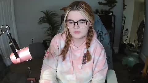 Snapshot of quervoqueen1 chatting on 11, 2, 2026 Bri online show from 11, 2, 2026