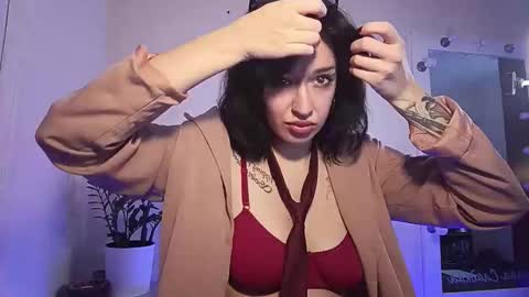 quiet_smile online show from 28, 11, 2025