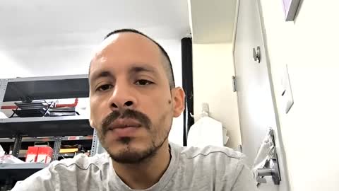 Snapshot of quik32 chatting on 10, 3, 2025 quik32 online show from 10, 3, 2025