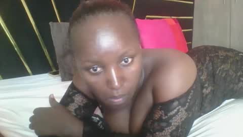 Snapshot of quinn_ce_ chatting on 14, 11, 2025 quinn_ce_ online show from 14, 11, 2025