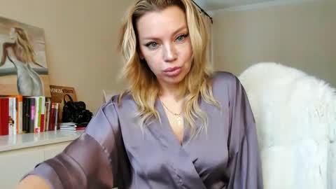 Snapshot of qurli24 chatting on 2, 3, 2025 qurli24 online show from 2, 3, 2025