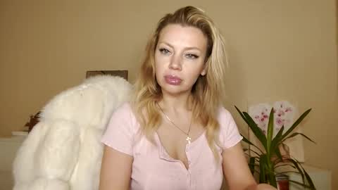 Snapshot of qurli24 chatting on 8, 3, 2025 qurli24 online show from 8, 3, 2025