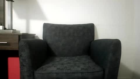 Snapshot of r_monkey583 chatting on 14, 12, 2025 r_monkey583 online show from 14, 12, 2025