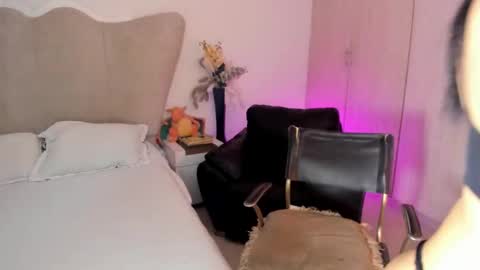 natalia  -  online show from 21, 10, 2025