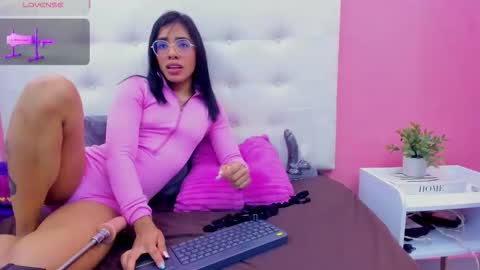 Snapshot of rachel_donnelly chatting on 9, 9, 2025 Rachel Donnelly online show from 9, 9, 2025