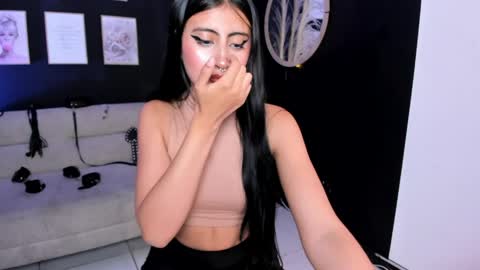 RACHEL ES online show from 9, 4, 2026