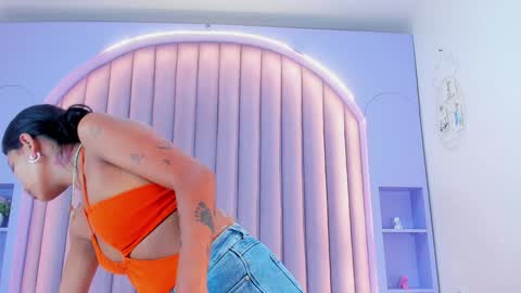 Snapshot of rachel_martinez chatting on 31, 1, 2025 RACHEL online show from 31, 1, 2025