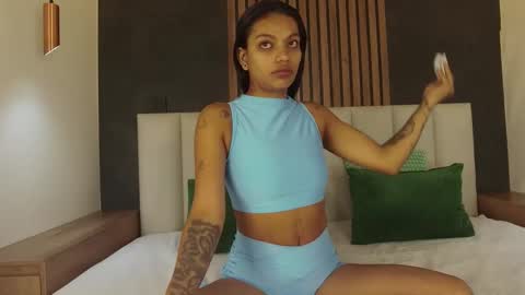 Snapshot of rachel_martinez chatting on 14, 10, 2025 RACHEL online show from 14, 10, 2025