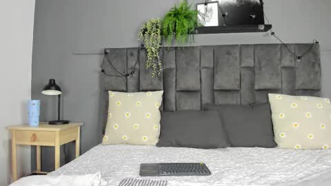 Snapshot of rachel_martinez chatting on 20, 10, 2025 RACHEL online show from 20, 10, 2025