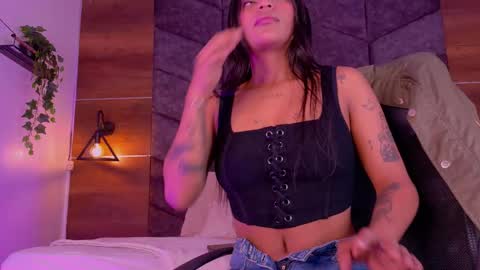 Snapshot of rachel_martinez chatting on 17, 11, 2025 RACHEL online show from 17, 11, 2025