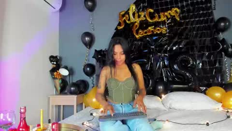 Snapshot of rachel_martinez chatting on 20, 11, 2025 RACHEL online show from 20, 11, 2025