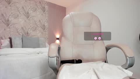 Snapshot of rachel_williamss chatting on 23, 1, 2025 rachel online show from 23, 1, 2025