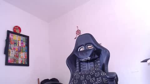 Snapshot of rachell_420 chatting on 22, 11, 2025 rachell_420 online show from 22, 11, 2025