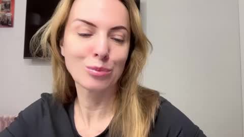 Rachel online show from 6, 2, 2025